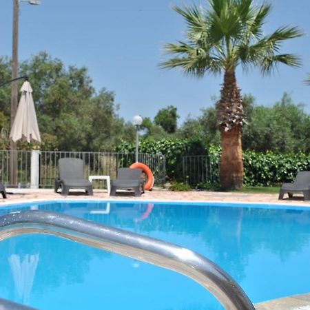 Palmyra Studios Kavos Ngoại thất bức ảnh