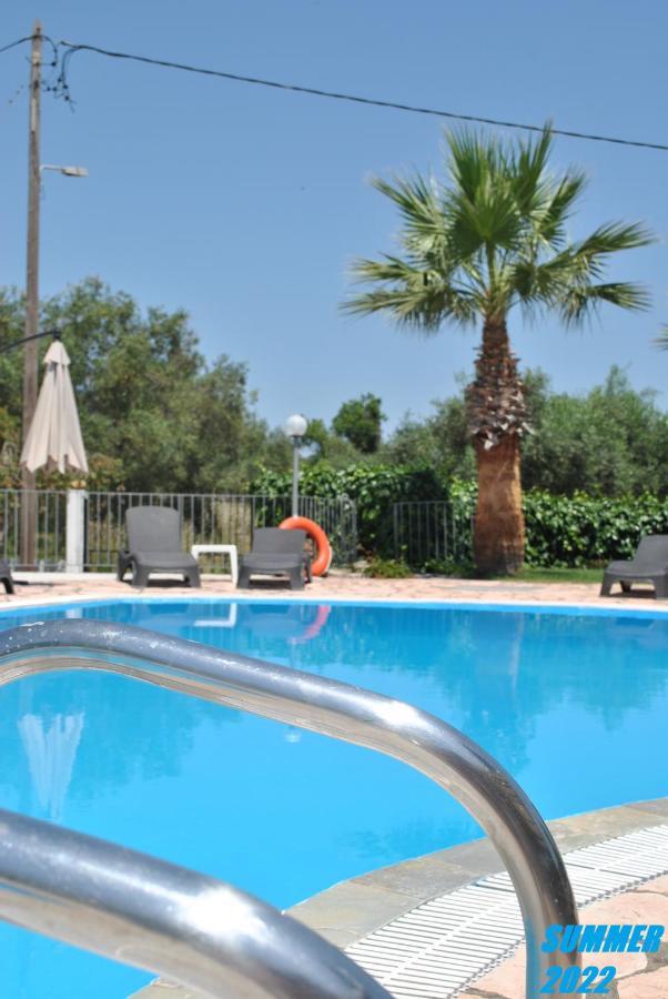 Palmyra Studios Kavos Ngoại thất bức ảnh