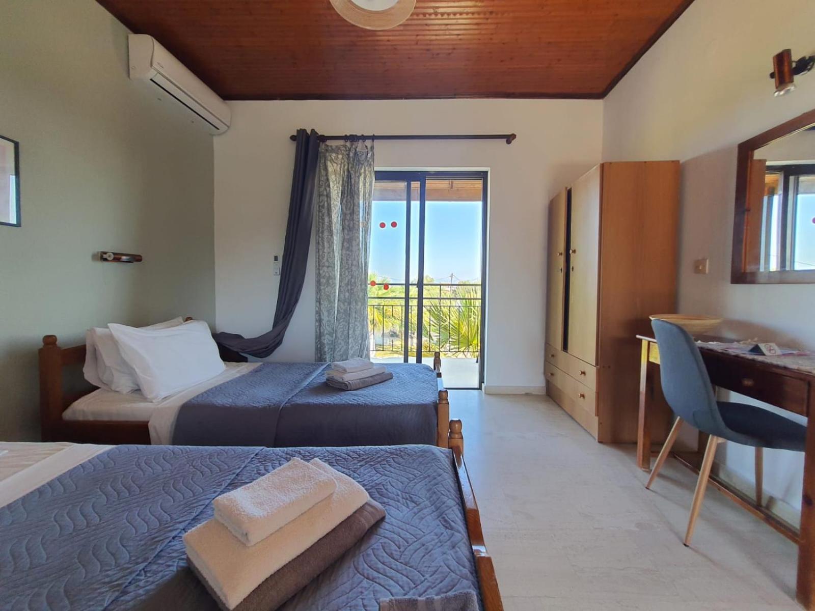 Palmyra Studios Kavos Ngoại thất bức ảnh