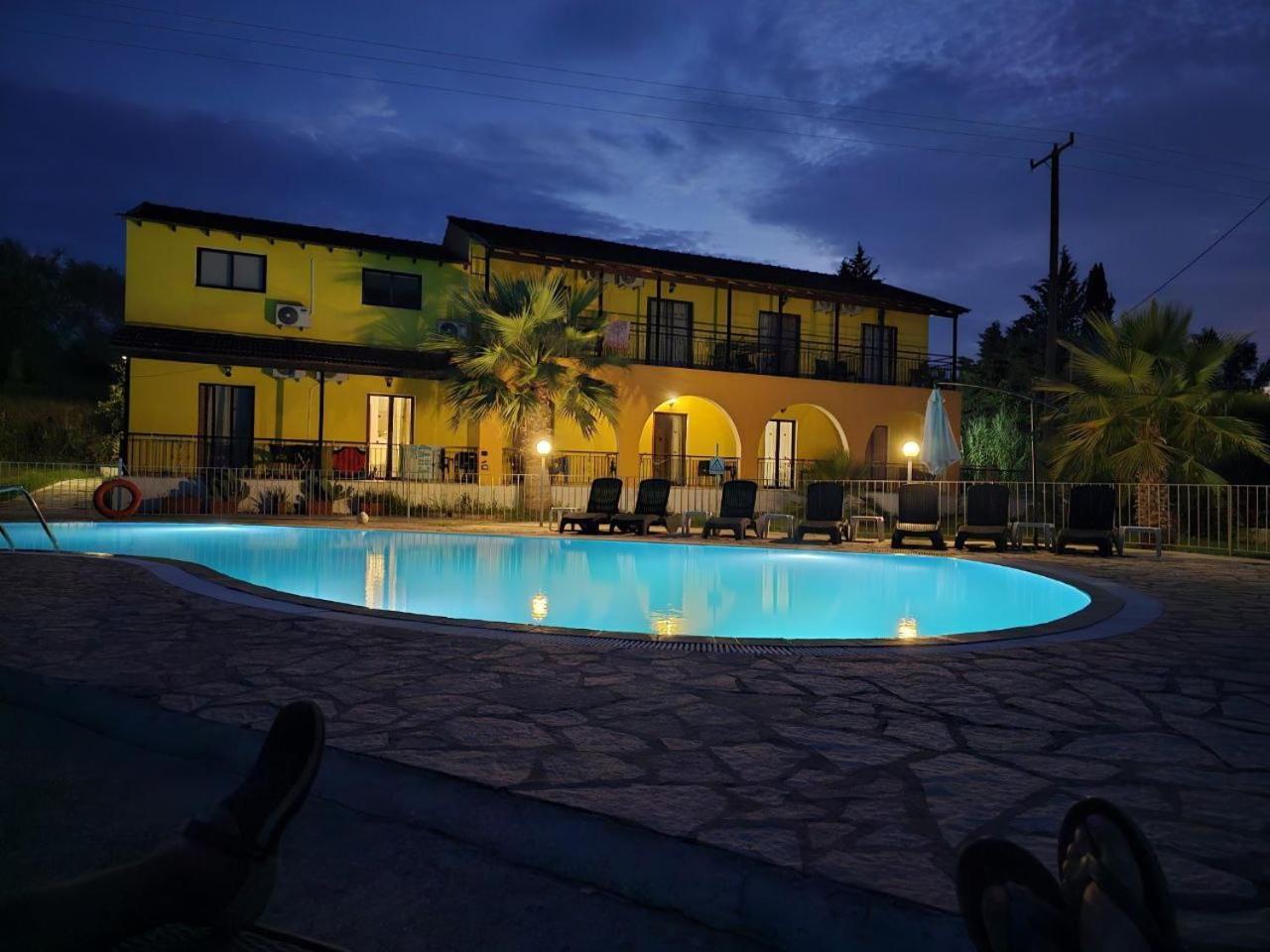 Palmyra Studios Kavos Ngoại thất bức ảnh